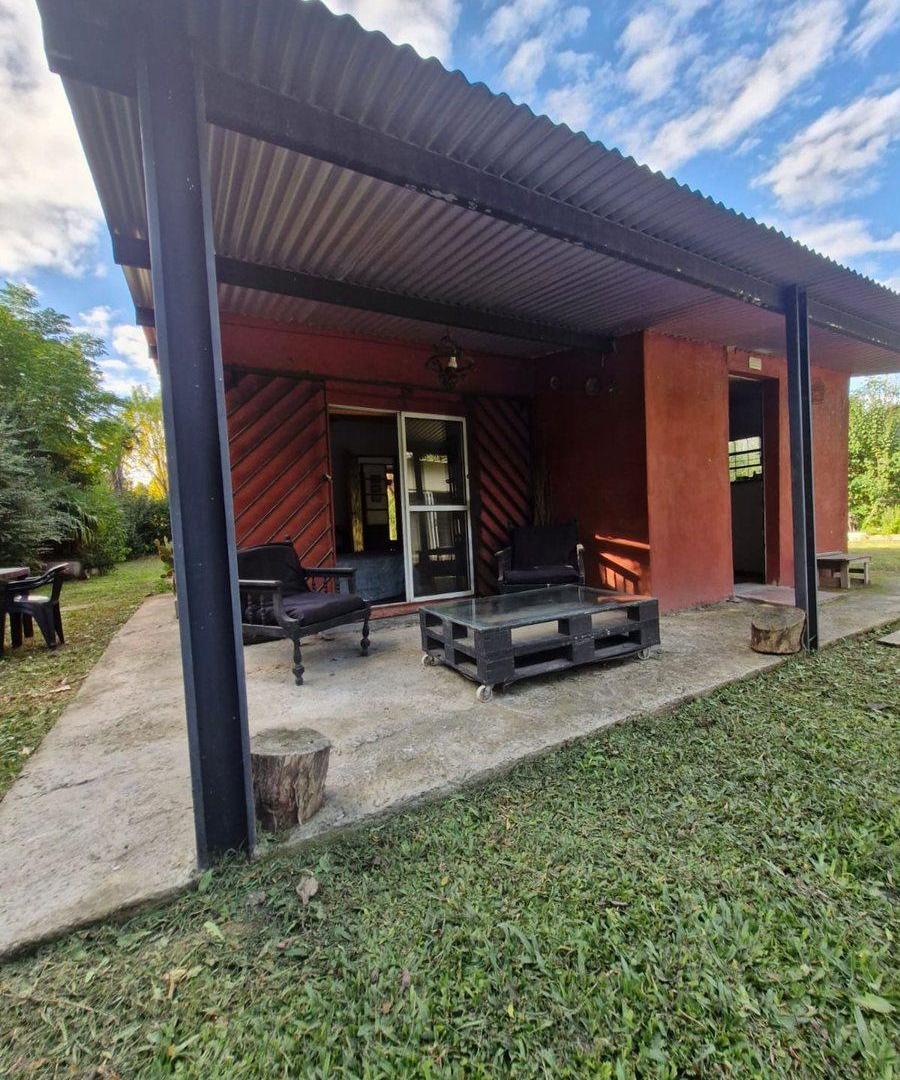 CASA QUINTA 3 AMB. EN LOBOS C/PILETA Y QUINCHO