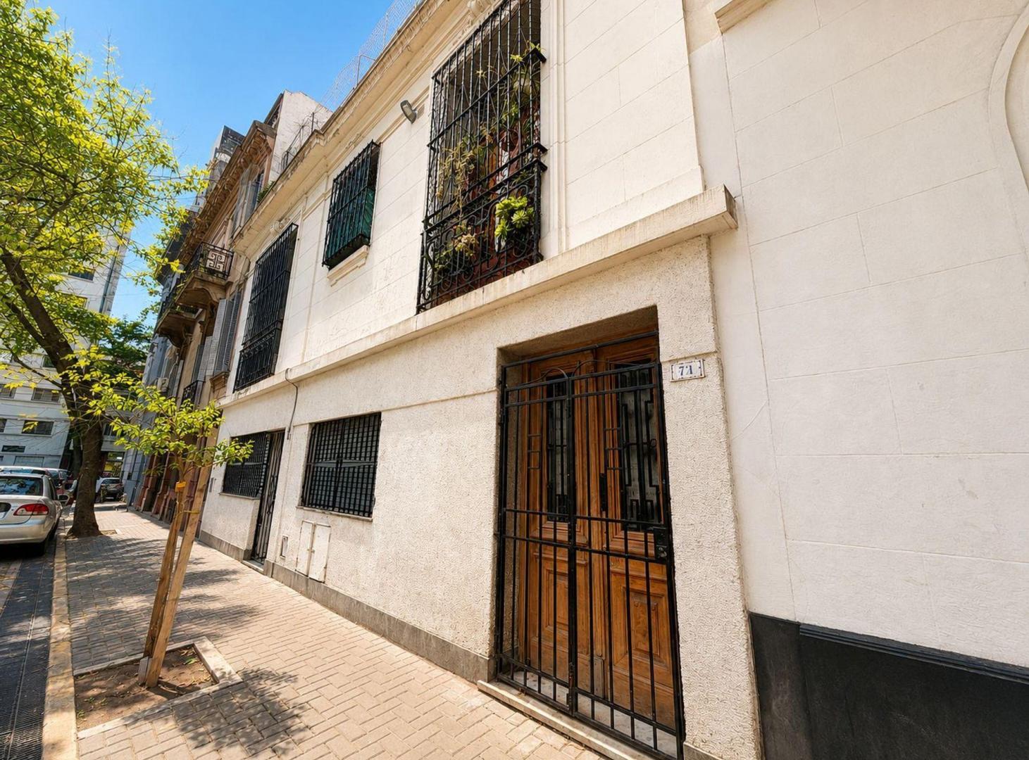 VENTA PH 207 MTS. C/QUINCHO Y BALCON.FLORES
