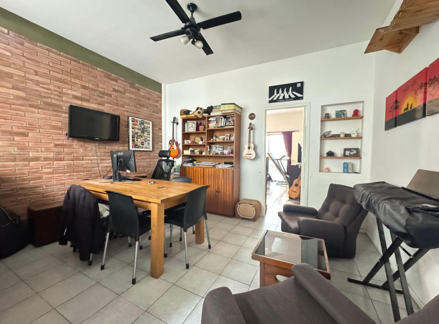 VENTA DPTO 2 AMB 74M2 2 PATIOS VILLA CRESPO