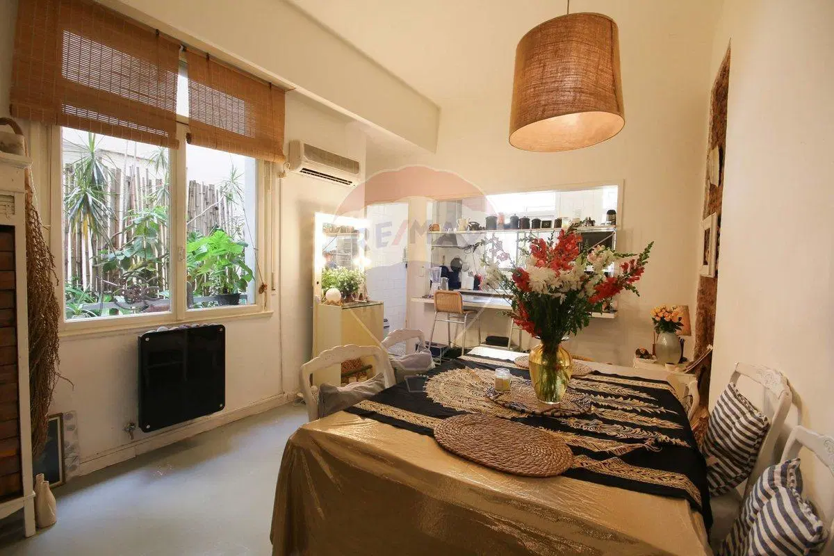 VENTA DEPTO DOS AMBIENTES CON PATIO APTO CREDITO 4