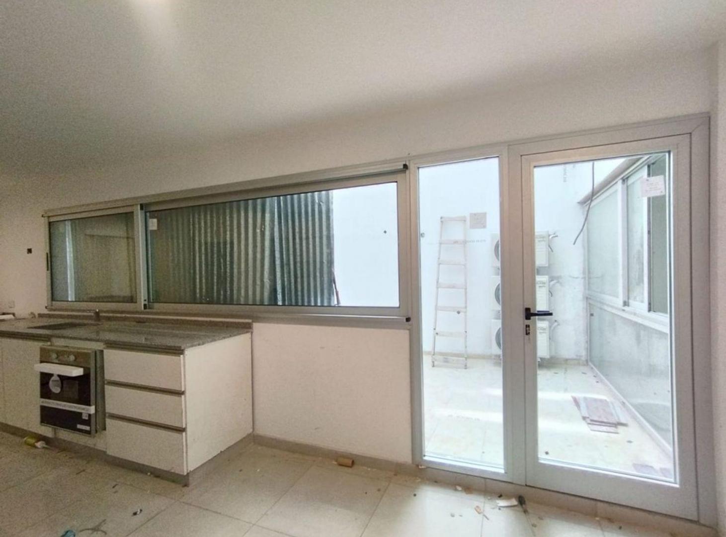 VENTA 5 AMBIENTES A ESTRENAR CON DEPENDENCIA