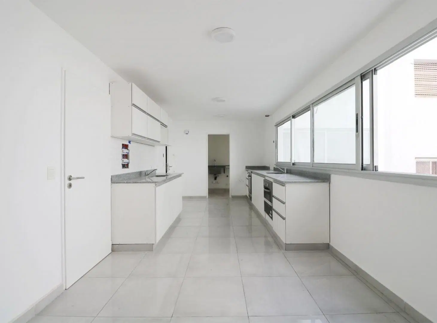 VENTA 5 AMBIENTES A ESTRENAR CON DEPENDENCIA 2