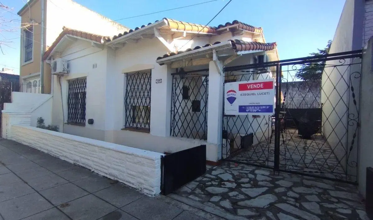 CASA EN VENTA 4 AMBIENTES LOMAS DE ZAMORA  CREDITO 4
