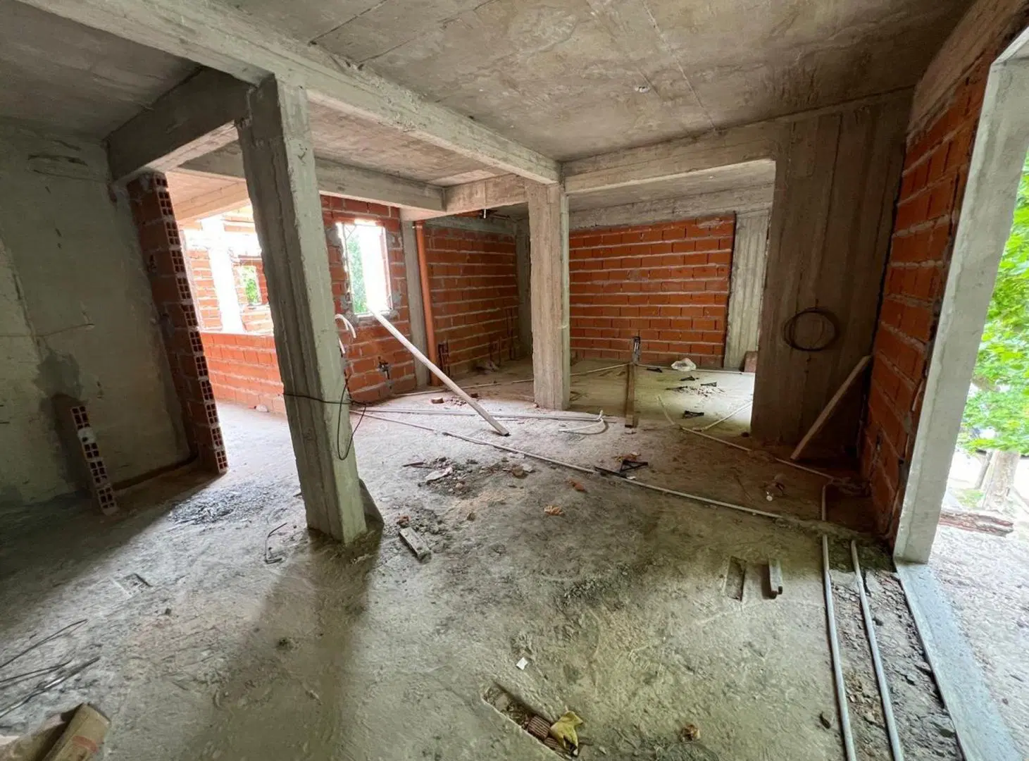 VENTA MONOAMBIENTE EN POZO EN MONTE GRANDE 8