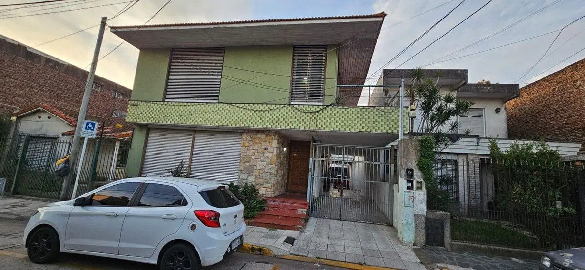 CASA VIVIENDA MULTIFAMILIAR EN VENTA QUILMES 2