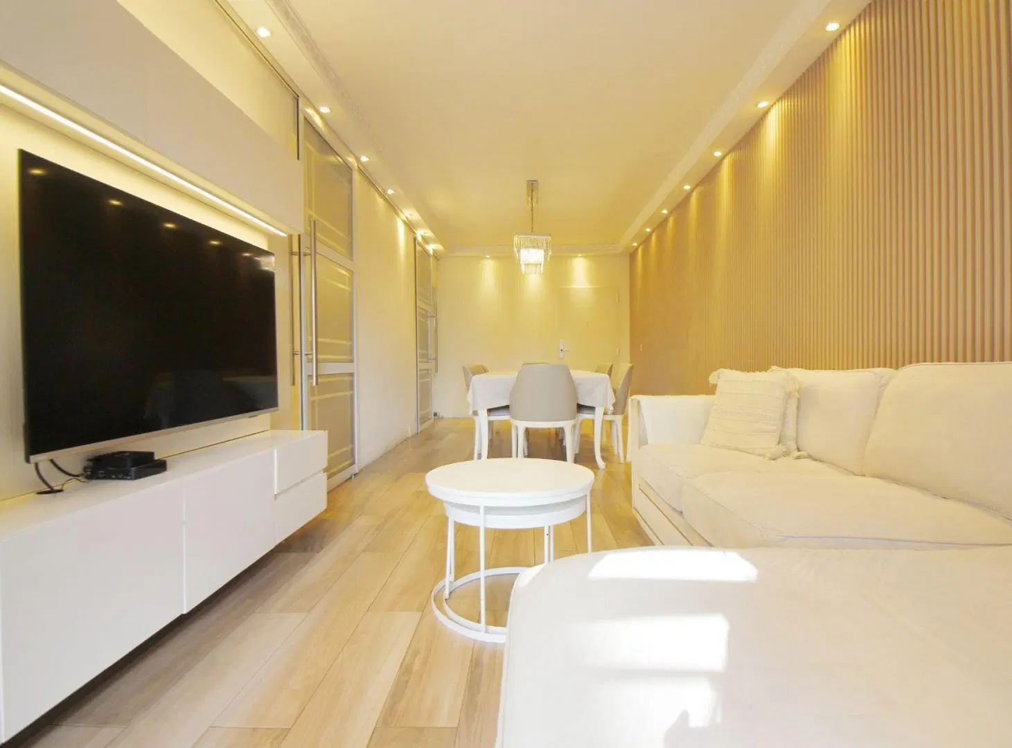 VENTA 4 AMBIENTES BALCÓN  LUMINOSO FLORES 4