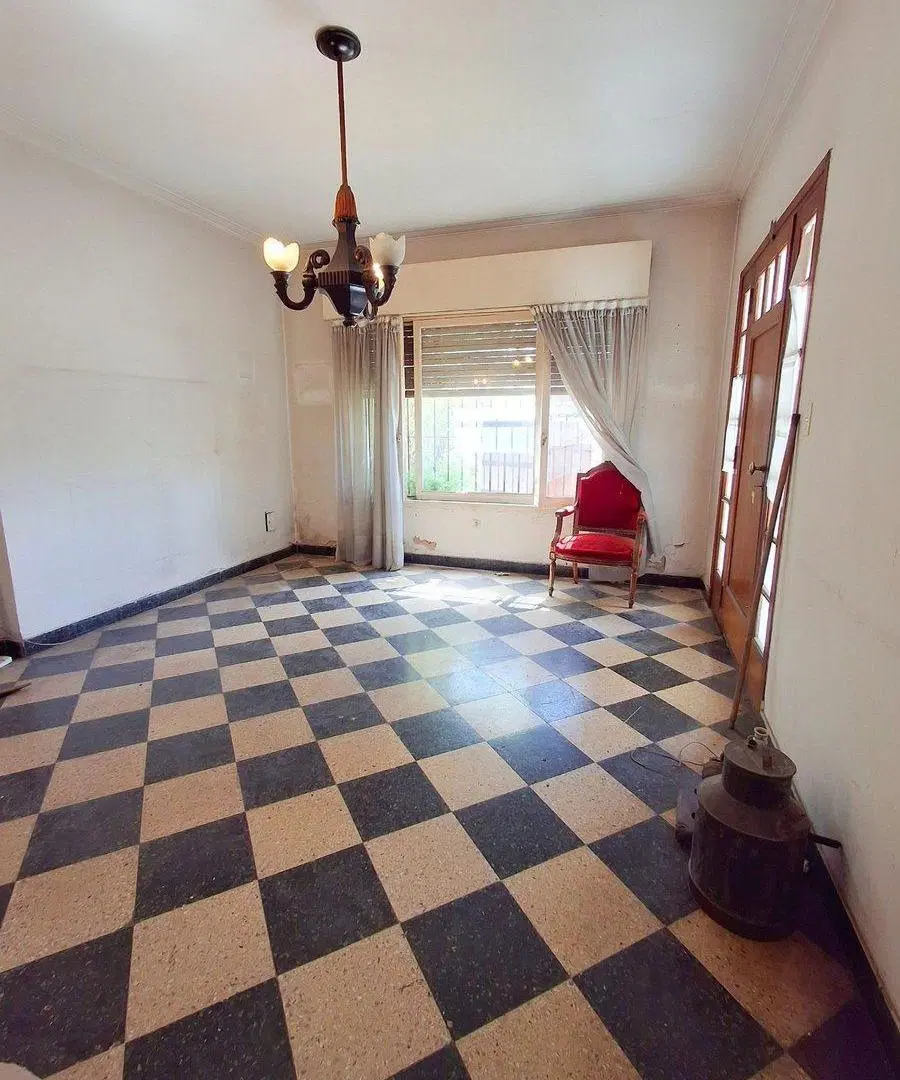 VENTA CASA EN PH 3 DORMITORIOS JARDIN COCHERA 2