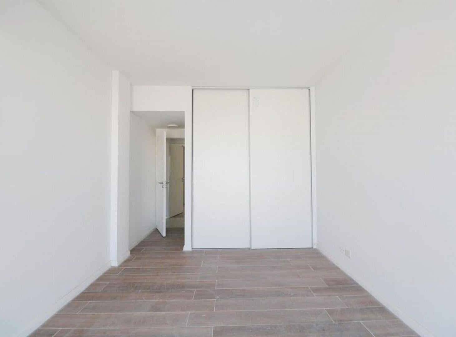 5 AMBIENTES CON DEPENDENCIA A ESTRENAR FLORES
