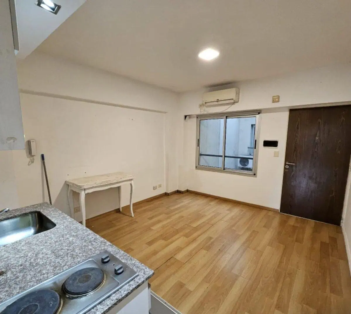 ALQUILER DEPARTAMENTO 2 AMBIENTES BALCÓN, BAULERA 3