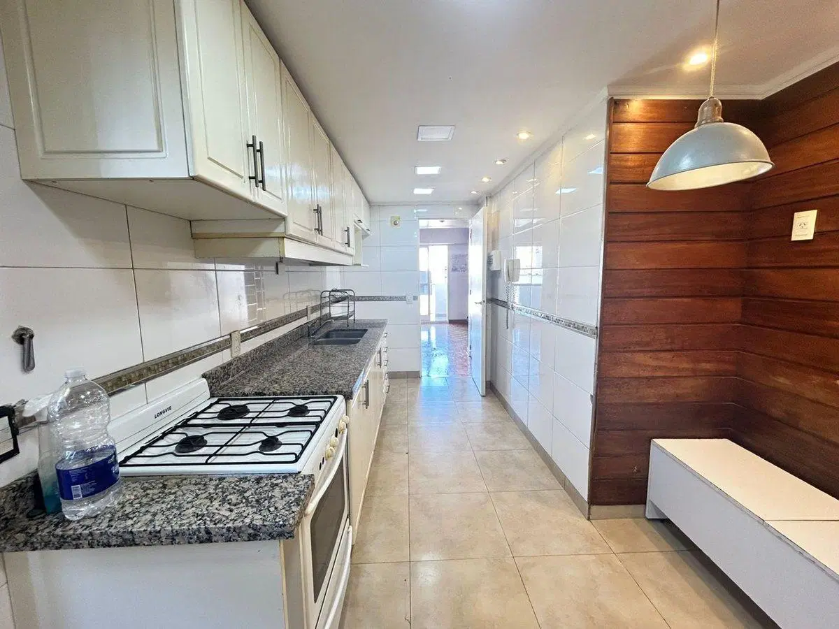 Departamento  en venta Larrea al 700 4 ambientes 3