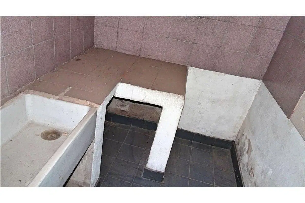 CASA LOTE PROPIO 10 x 20 mts CASTELAR OPORTUNIDAD 8