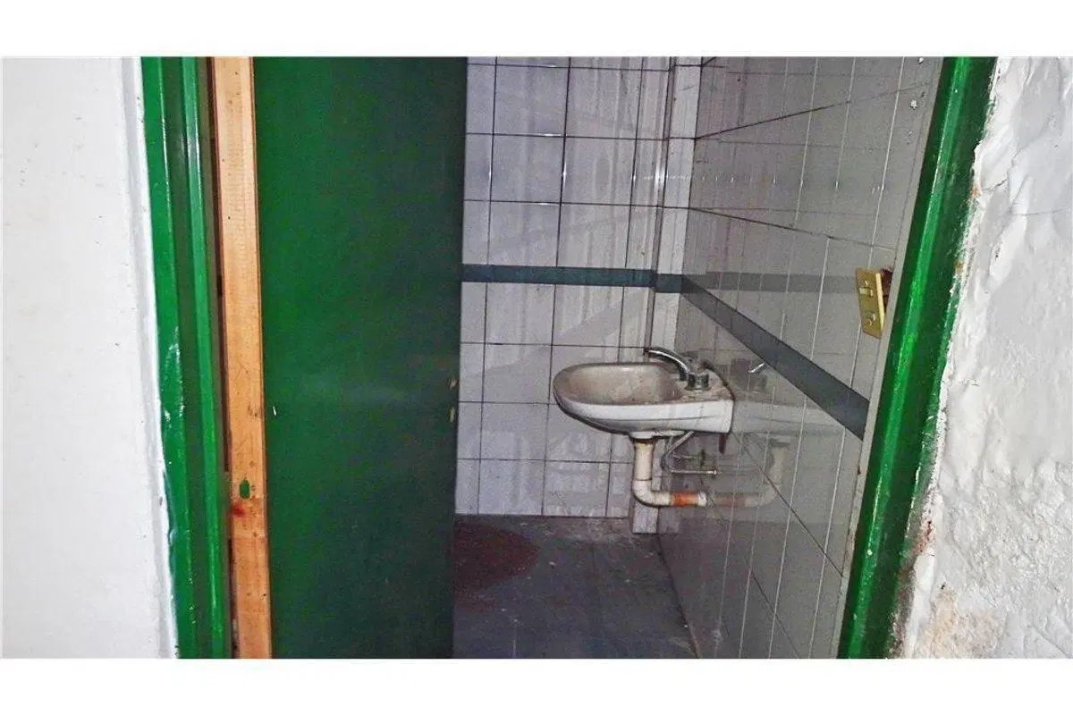 CASA LOTE PROPIO 10 x 20 mts CASTELAR OPORTUNIDAD 4