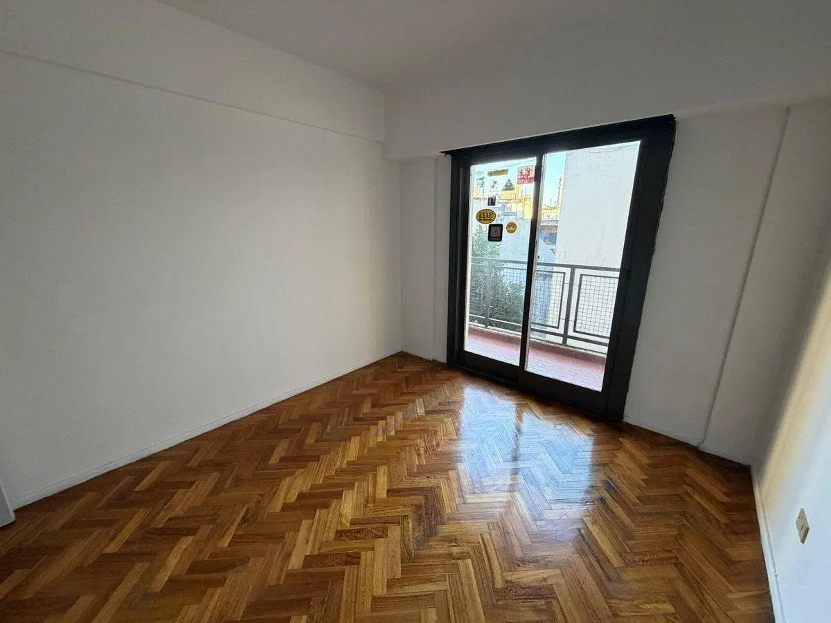 Venta de depto 3 ambientes en Balvanera 5