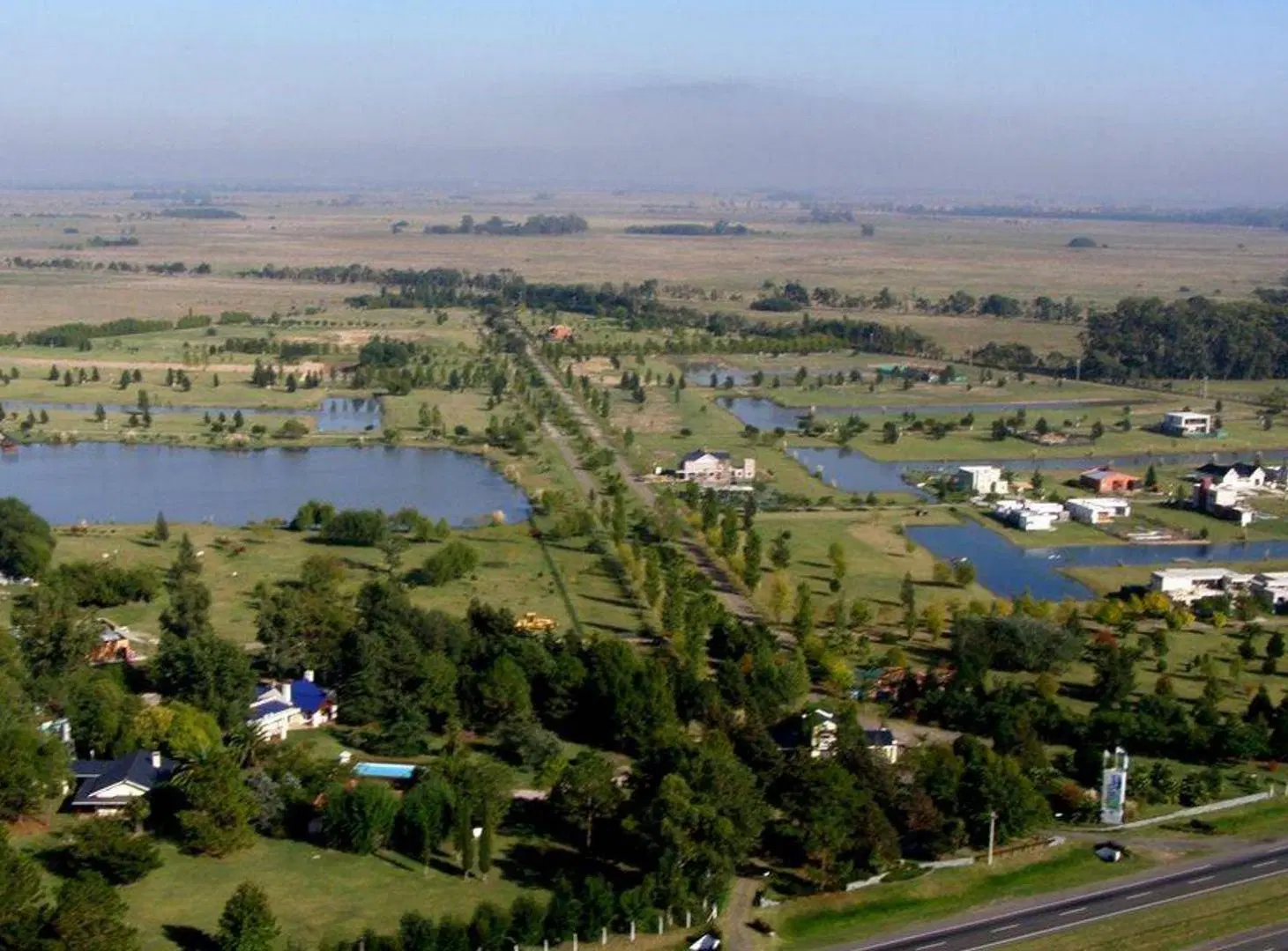 LOTE POSADA DE LOS LAGOS 1051 m2 FONDO A LA LAGUNA 5