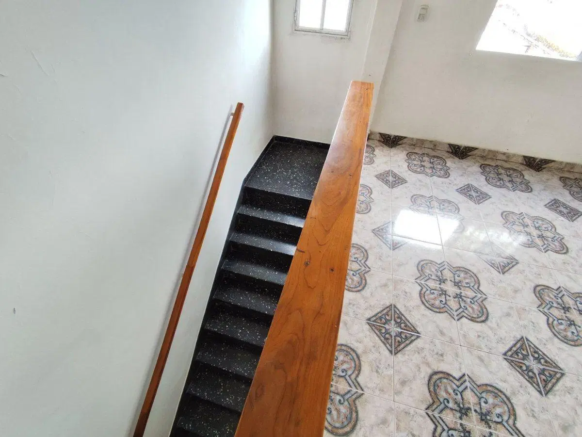 PH VENTA MATADEROS TERRAZA PROPIA ESCALERA PISO 2 4