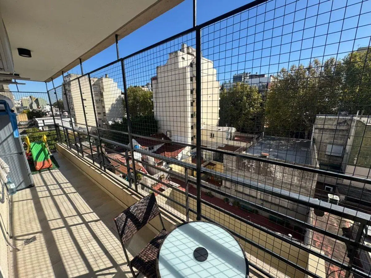 VENTA DEPARTAMENTO 3 AMBIENTES 1 COCHERA BARRACAS 4