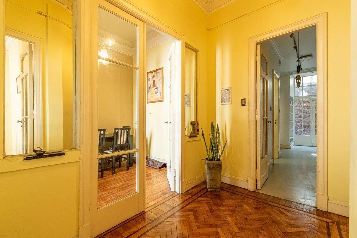 Departamento 4 Ambientes en Venta Av. Santa Fe 5