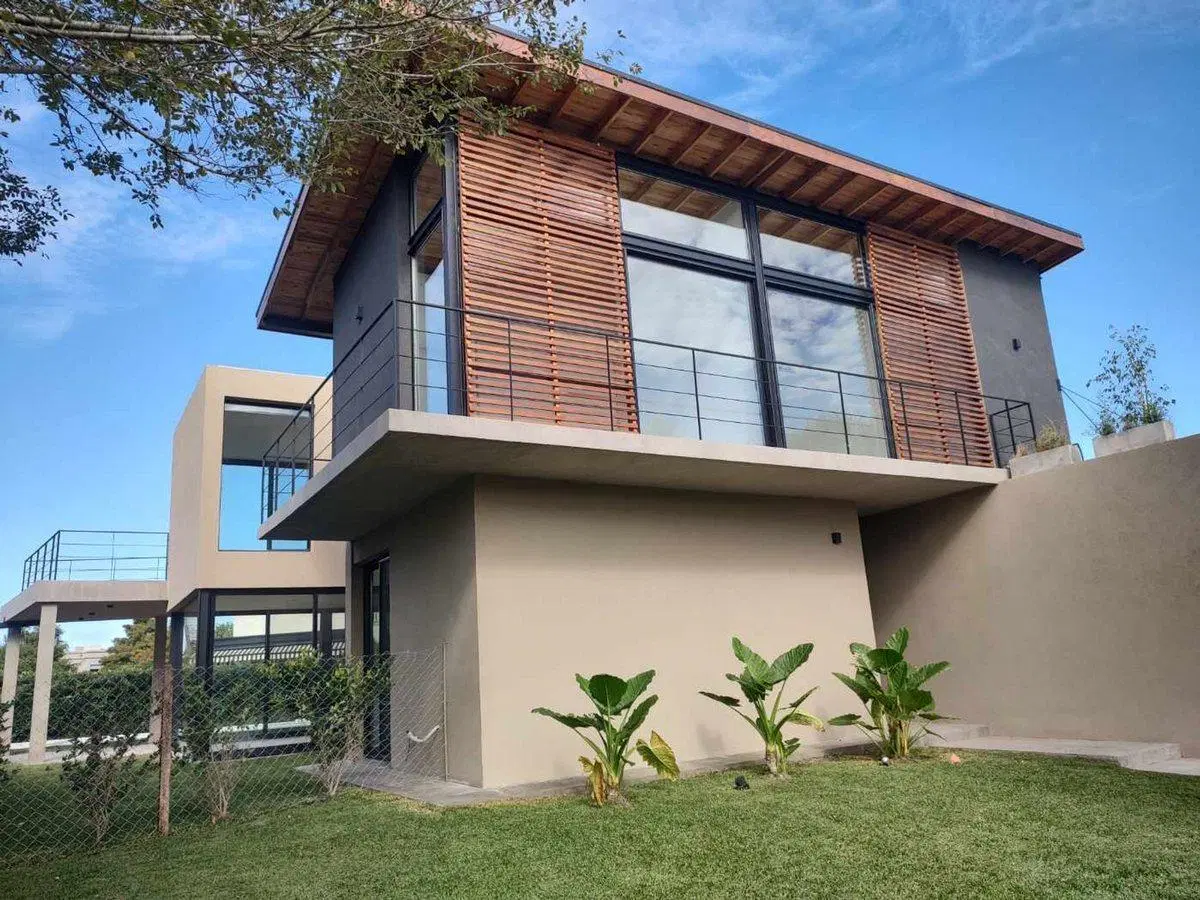 Casa en Venta a Estrenar en Ayres Plaza 4