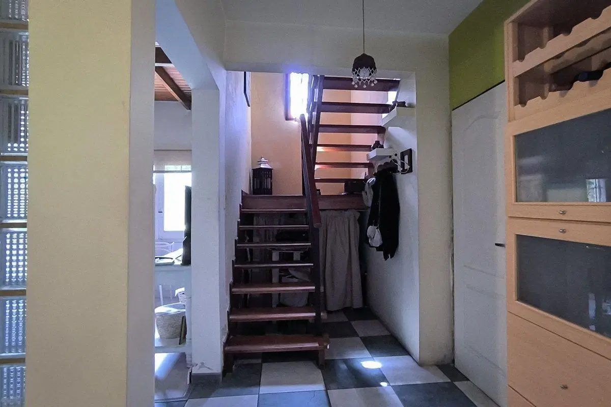 VENTA DE CASA 5 AMBIENTES ADROGUE CENTRO PILETA 3