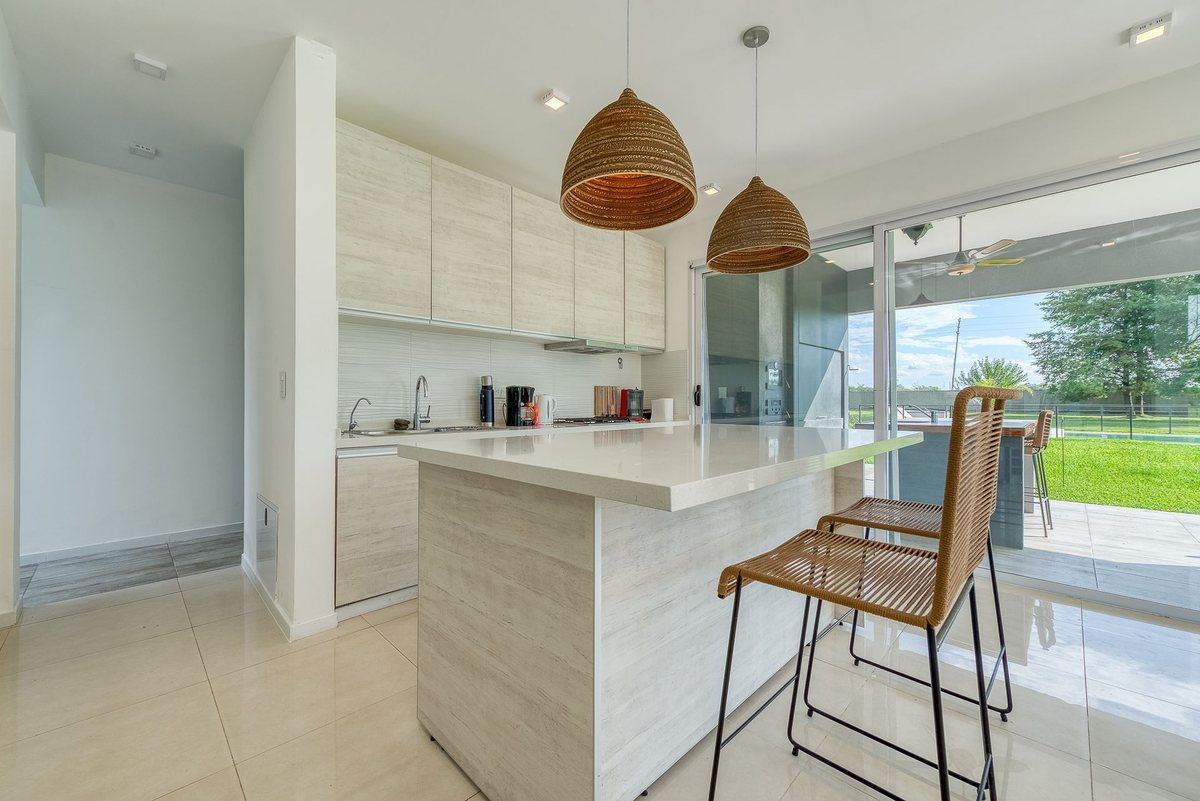 Foto de EXCELENTE CASA EN HARAS DEL SOL PILAR, imagen 4