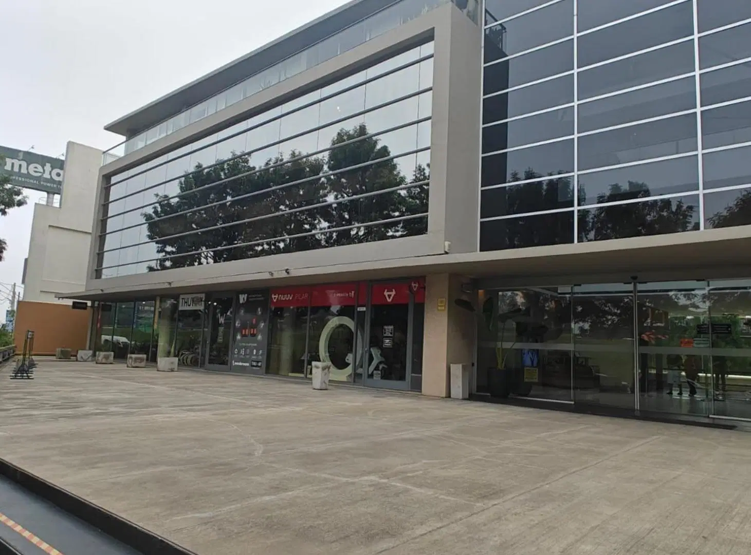 VENTA Oficina en Polo 1, 61 mts. km 53 5