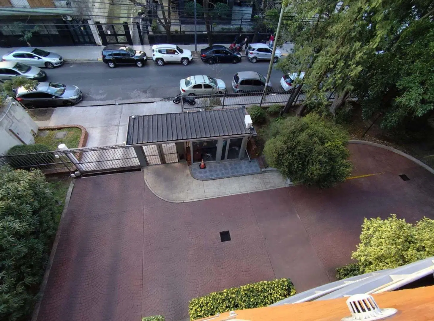 ALQUILER FLORESTA 4 AMB COCHERA SEGURIDAD PILETA 2