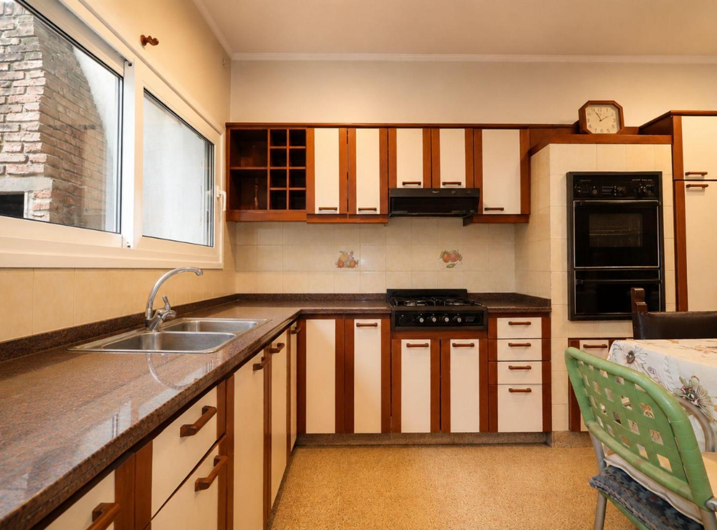 Foto de VENTA CASA 5 AMB PATIO TERRAZA COCHERA, imagen 2