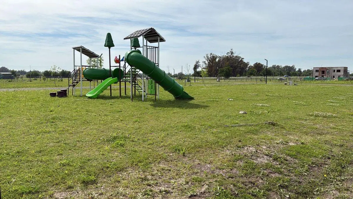 VENTA LOTE CENTRAL  BARRIO NORTES DEL PILAR 5