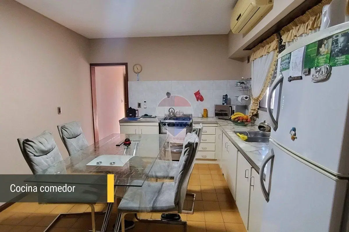 Casa 5 amb Quincho doble cochera jardin y Playroom 4