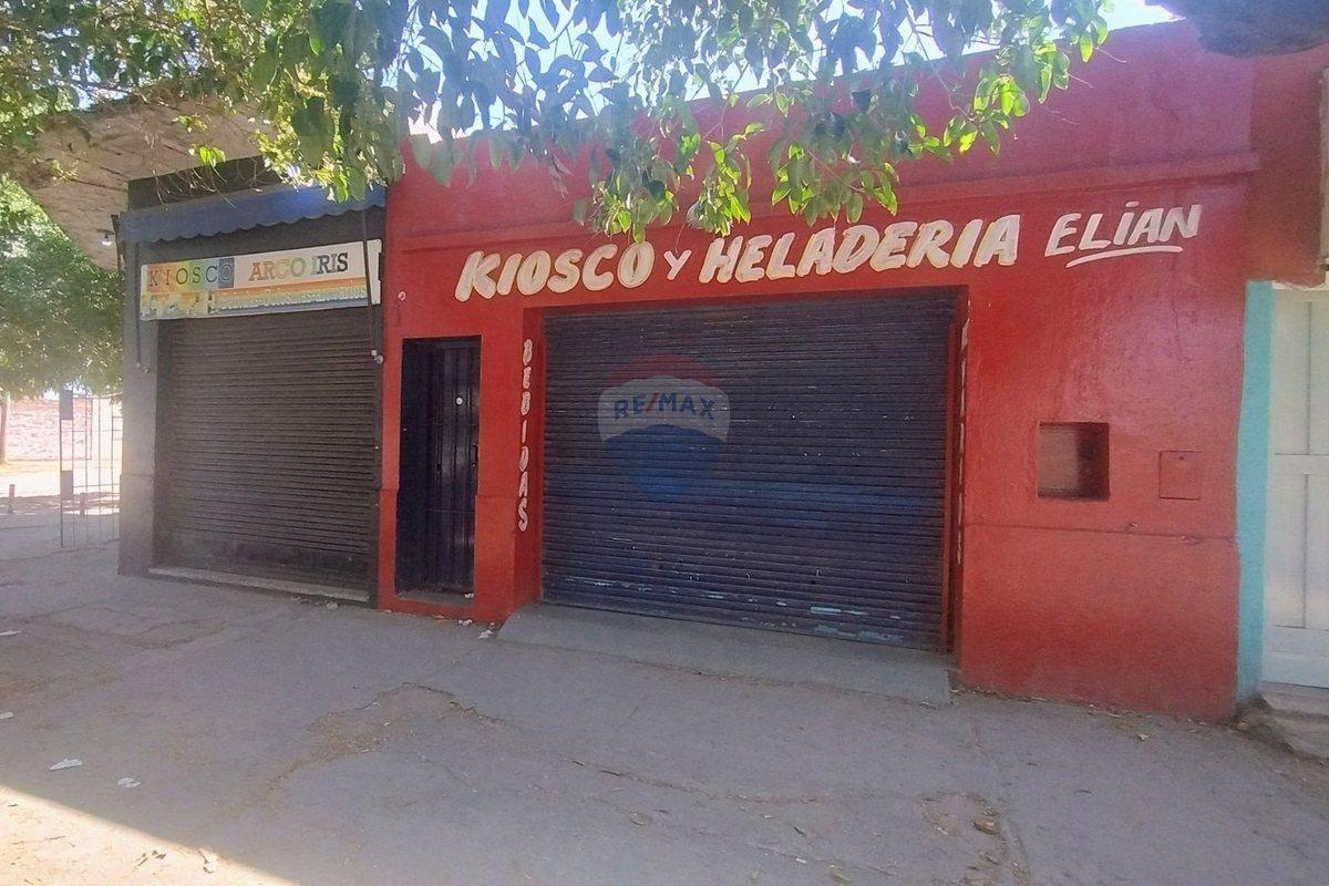 Foto de Alquiler local comercial amplio en San Fco Solano., imagen 4