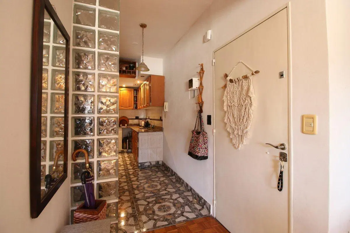 DEPARTAMENTO DE 3 AMBIENTES Y MEDIO VENTA FLORES 5