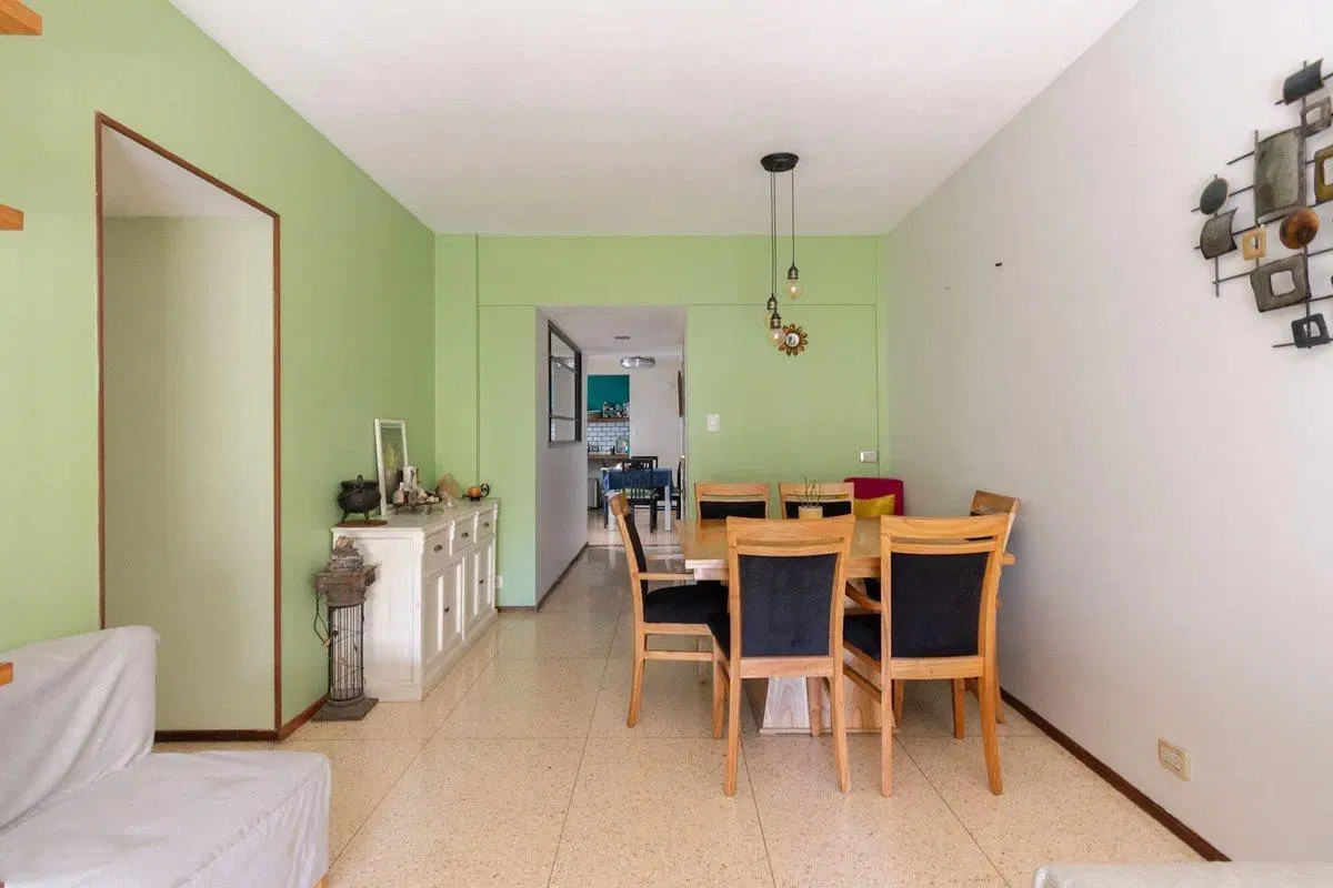 4 ambientes con dependencia balcón al frente 5