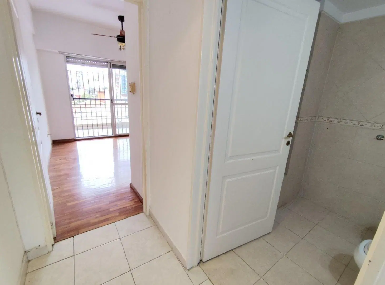 ALQUILER LINIERS 2 AMB SEMIPISO BALCON frente 5