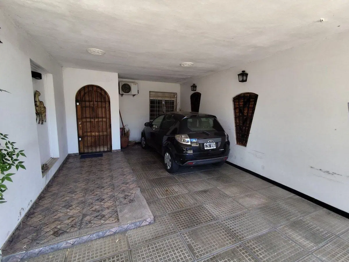PH VENTA MORON 4 AMB PATIO COCHERA APTO CREDITO 5