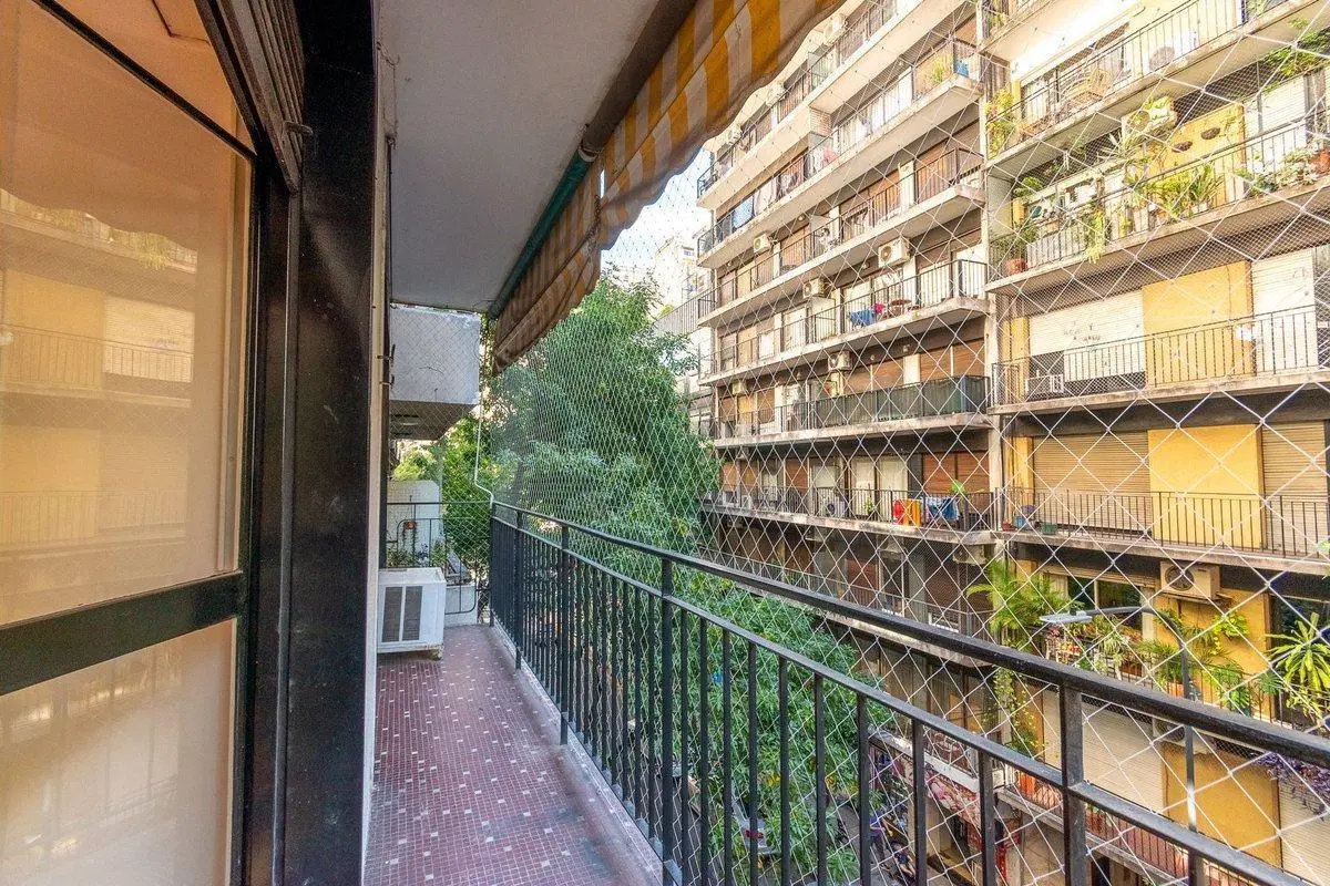 Departamento 3 ambientes + dependencia en Recoleta 5