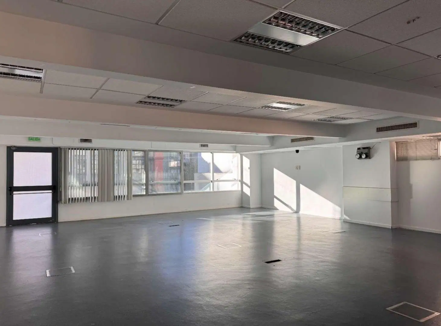 Oficina Alquiler Seguridad Excelente Estado AAA 3
