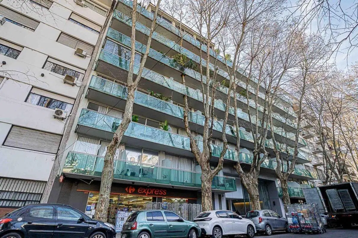 VENTA  2 AMB. C/COCH. APTO OFICINA.BELGRANO 2