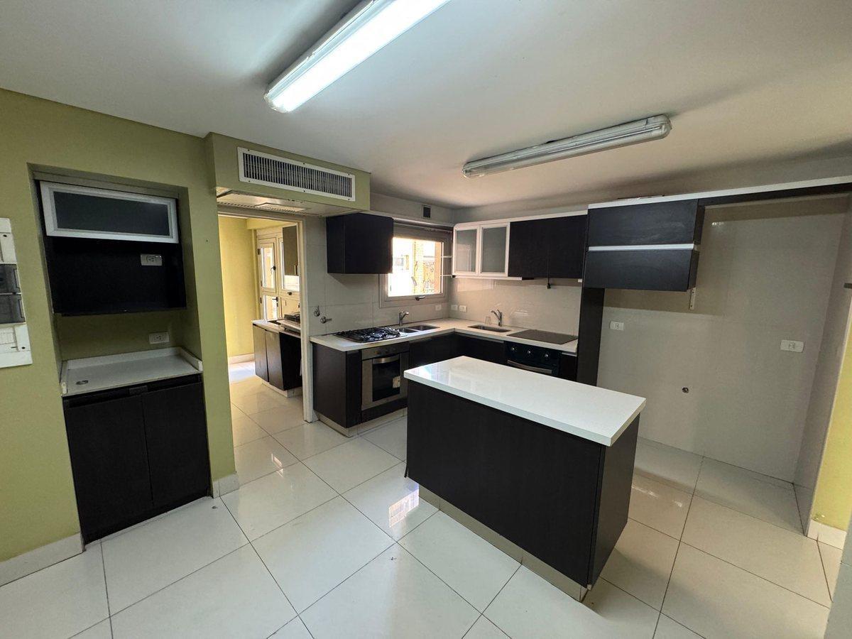 Foto de VENTA DEPARTAMENTO 4 AMBIENTES COCHERA BALVANERA, imagen 2