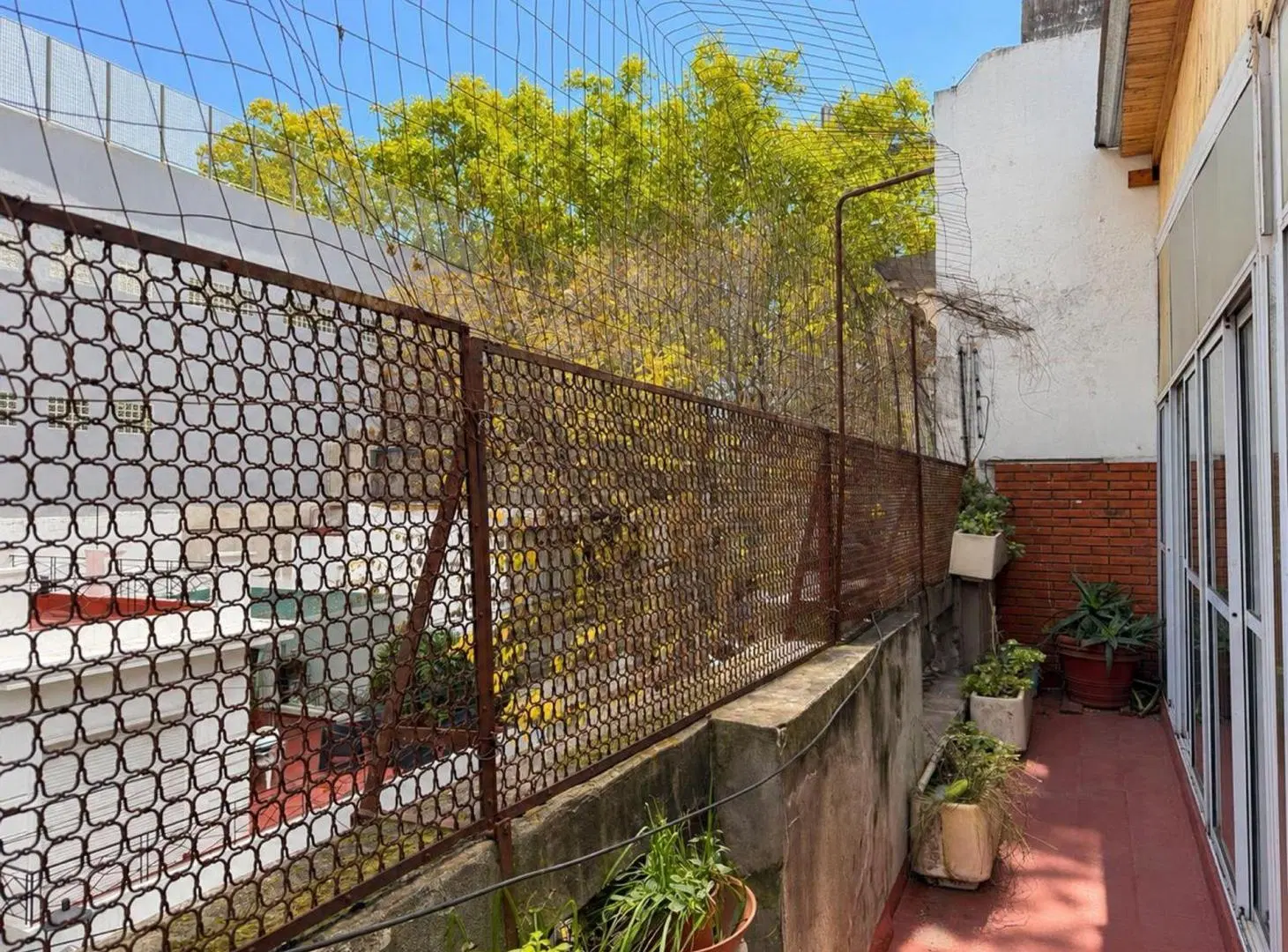 VENTA PH 207 MTS. C/QUINCHO Y BALCON.FLORES 4