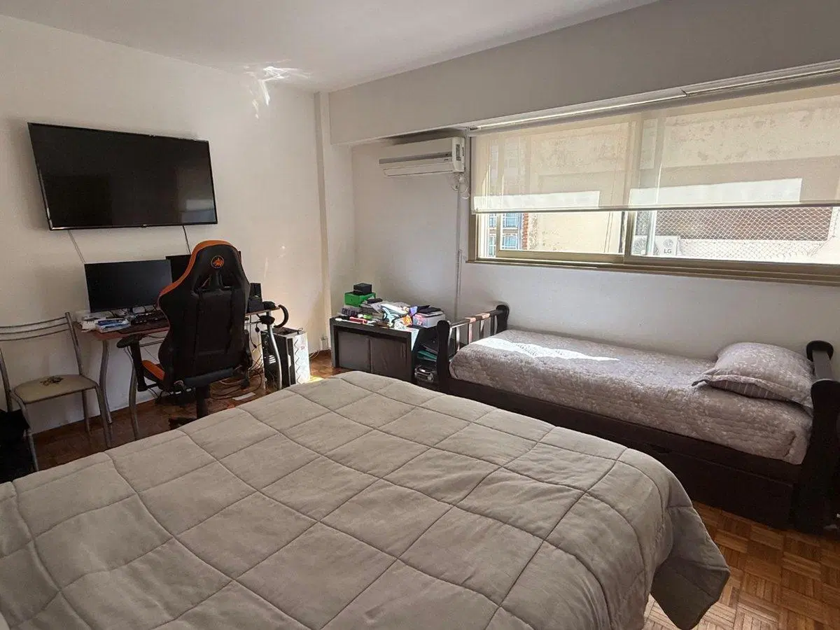 VENTA MONOAMBIENTE  Y BAULERA RETIRO 4
