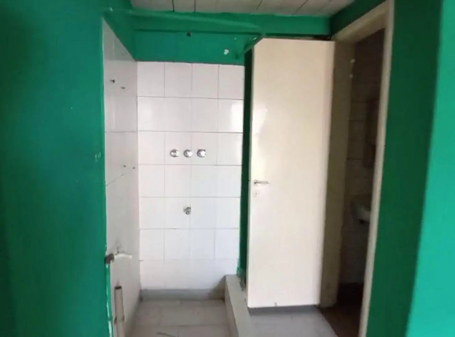 CASA 3 AMBIENTES CON GUARDA AUTO LANUS OESTE 4