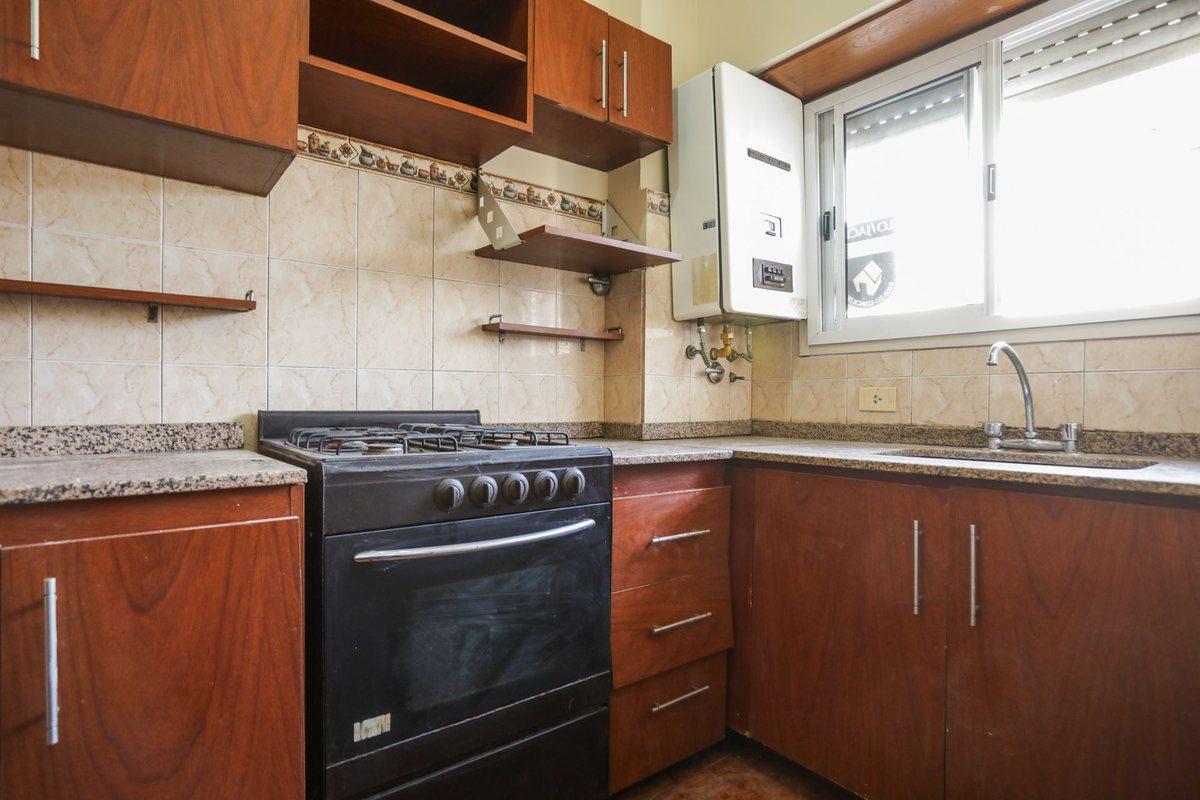 Foto de VENTA 3 AMBIENTES EN CIUDADELA APTO CREDITO!!!!, imagen 1