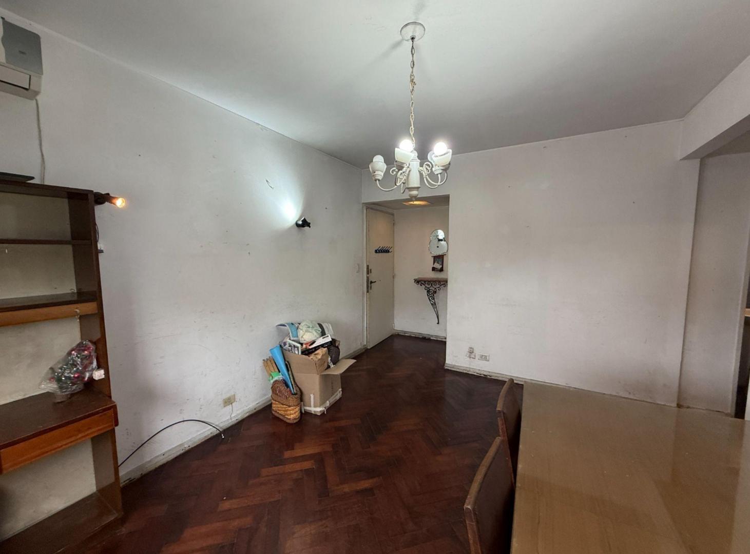 Foto de DEPARTAMENTO 3 AMBIENTES A REFACCIONAR VENTA, imagen 1