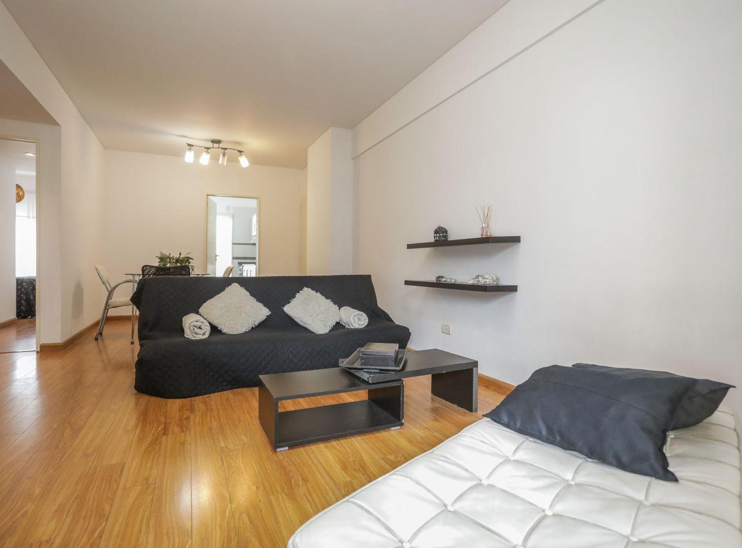 Foto de VENTA 3 AMB. CON COCHERA Y BAULERA ALMAGRO, imagen 3