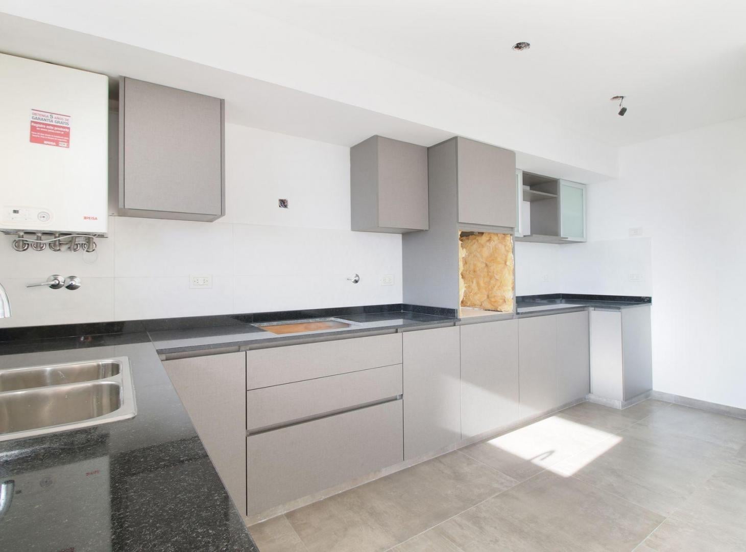 Foto de VENTA 5 AMBIENTES TERRAZA ORTIZ DE OCAMPO COCHERA, imagen 2
