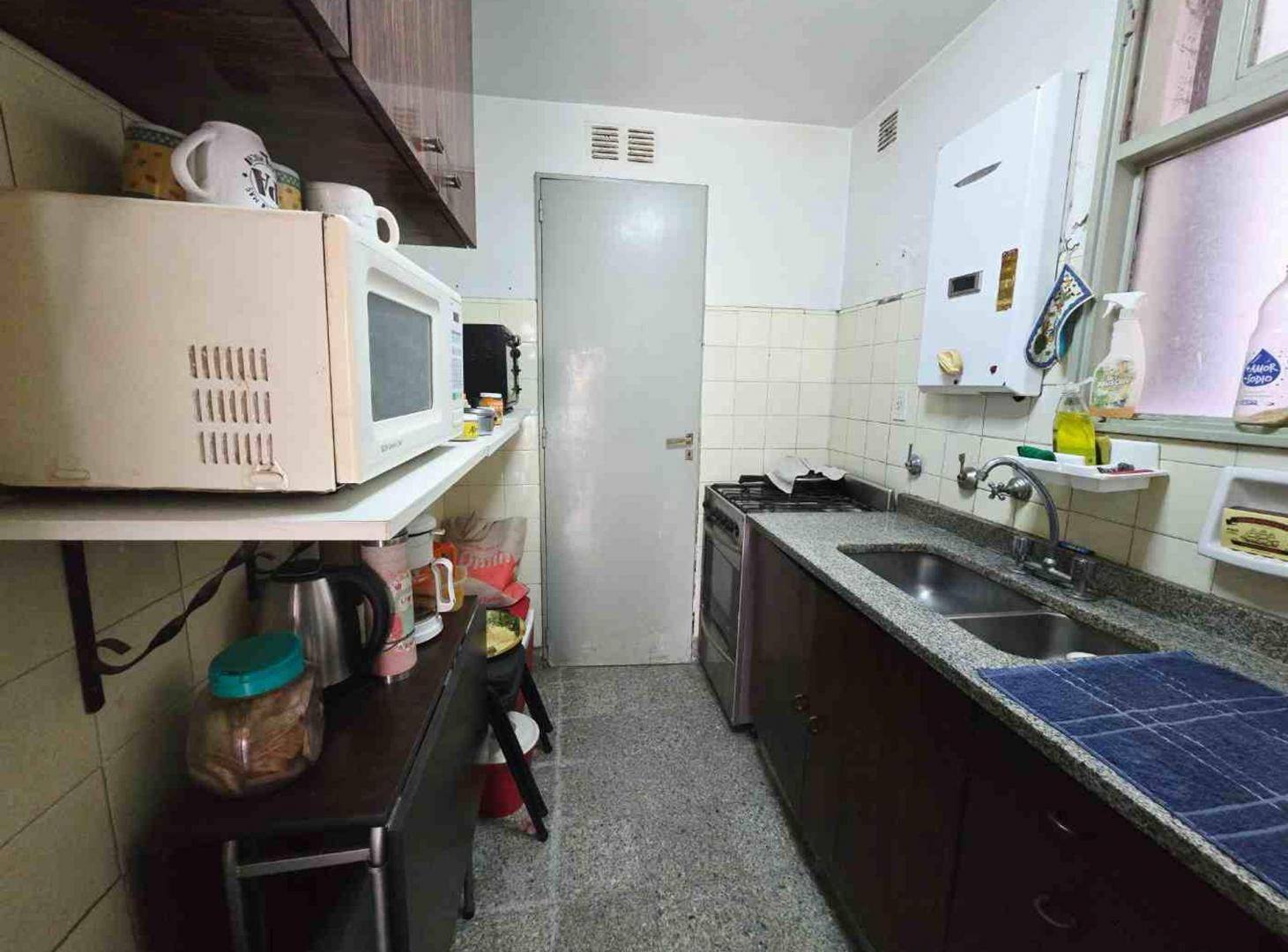 Foto de VENTA DEPARTAMENTO 2 AMB BALCON LAVADERO FLORESTA, imagen 2