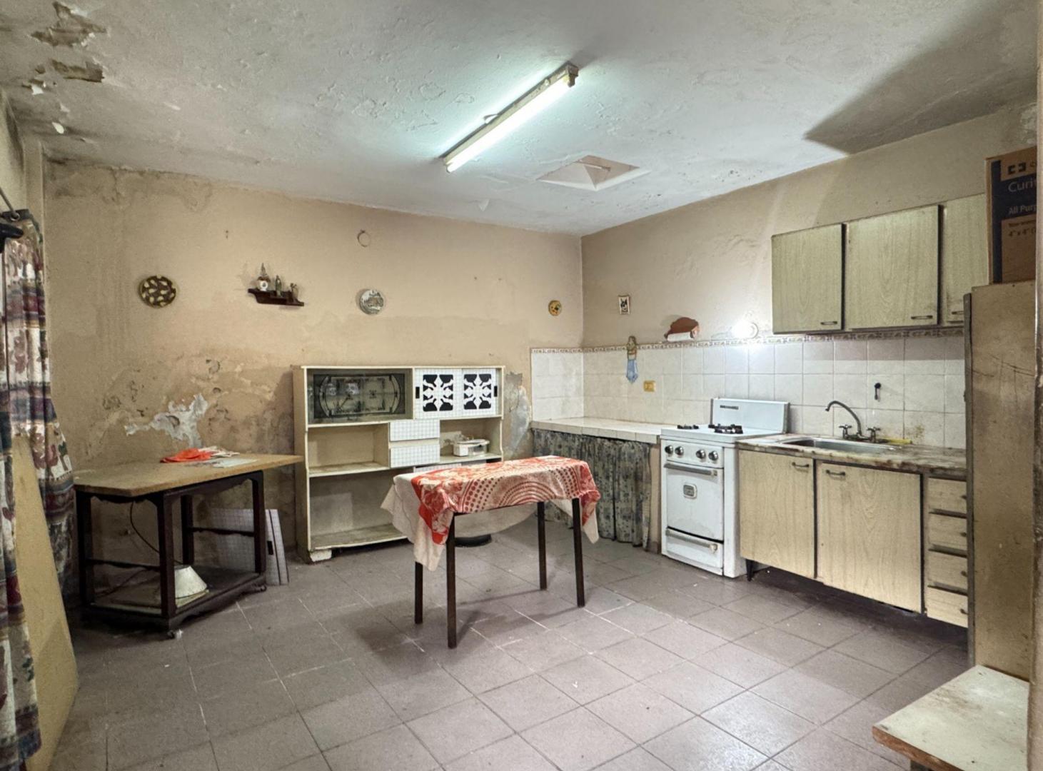 Foto de VENTA PH 3 AMB PARRILLA PATIO REFACCIONAR CASEROS, imagen 1