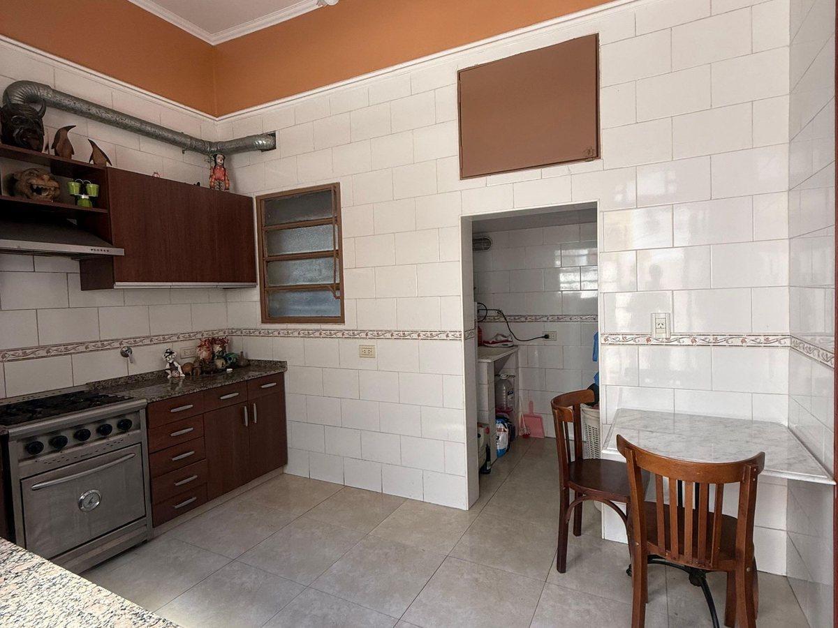 Foto de DEPARTAMENTO 5 AMBIENTES BALVANERA, imagen 2