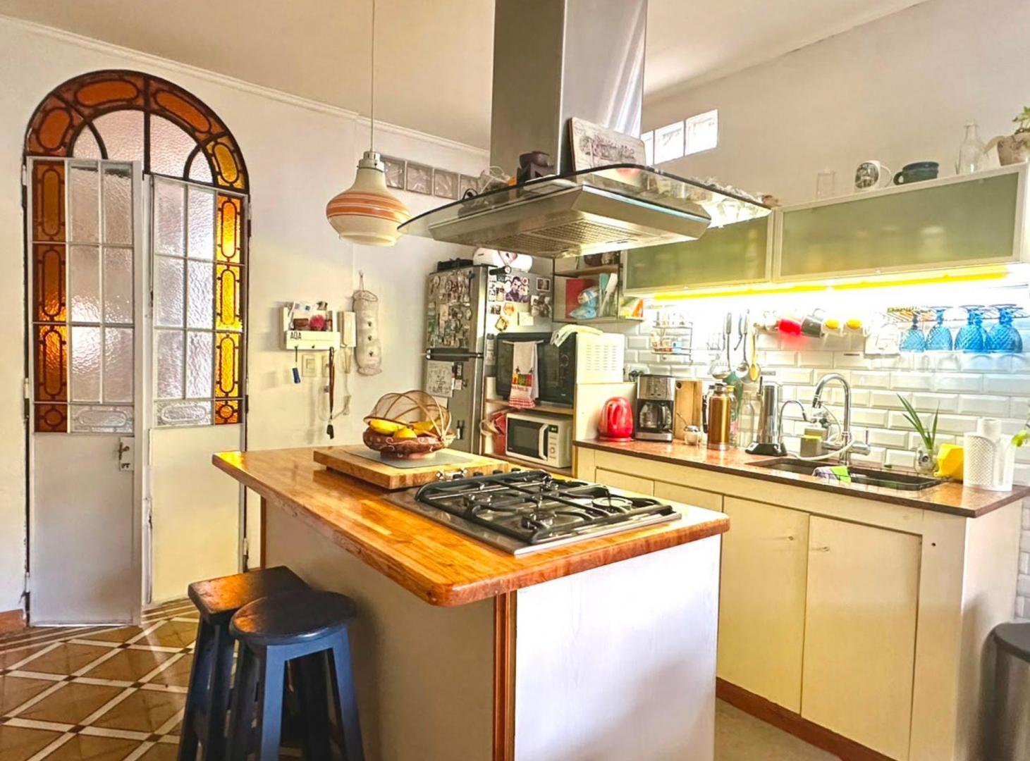 Foto de VENTA CASA 4 AMBIENTES JARDIN LOMAS DE ZAMORA, imagen 1