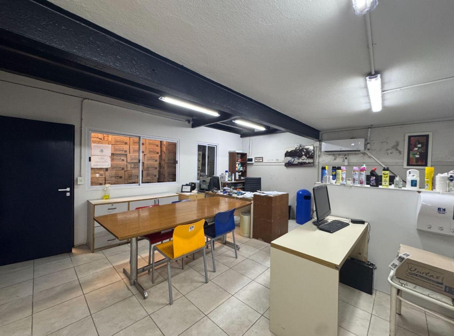 Foto de VENTA GALPON 280M2 PALERMO, imagen 2